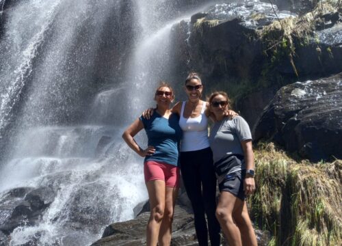Trekking a Cascada de Los Alisos